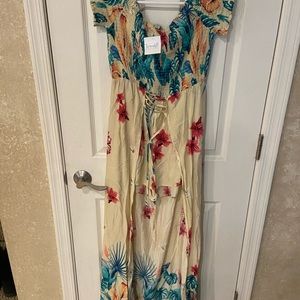 You NEED this for vacation! Shorts/romper! Looks like a dress! Never worn!